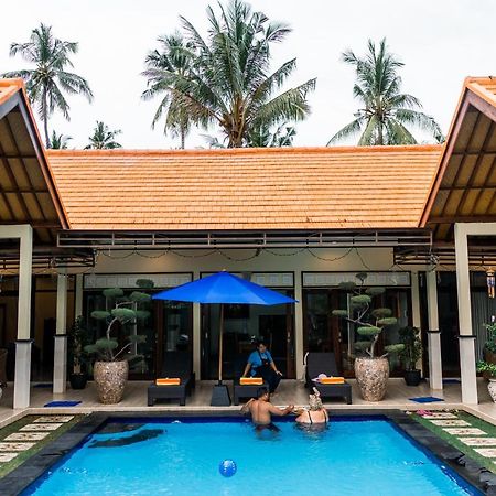 Mias Jungle House Hotel โลวินา ภายนอก รูปภาพ