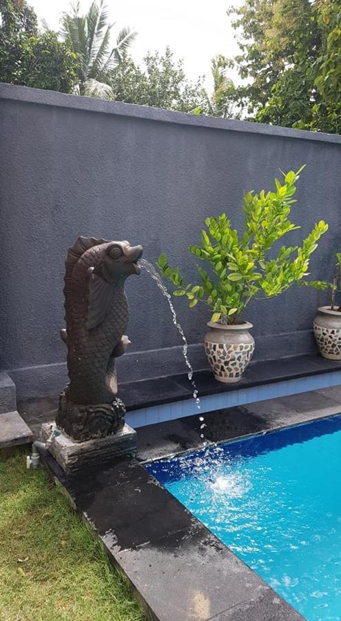 Mias Jungle House Hotel โลวินา ภายนอก รูปภาพ