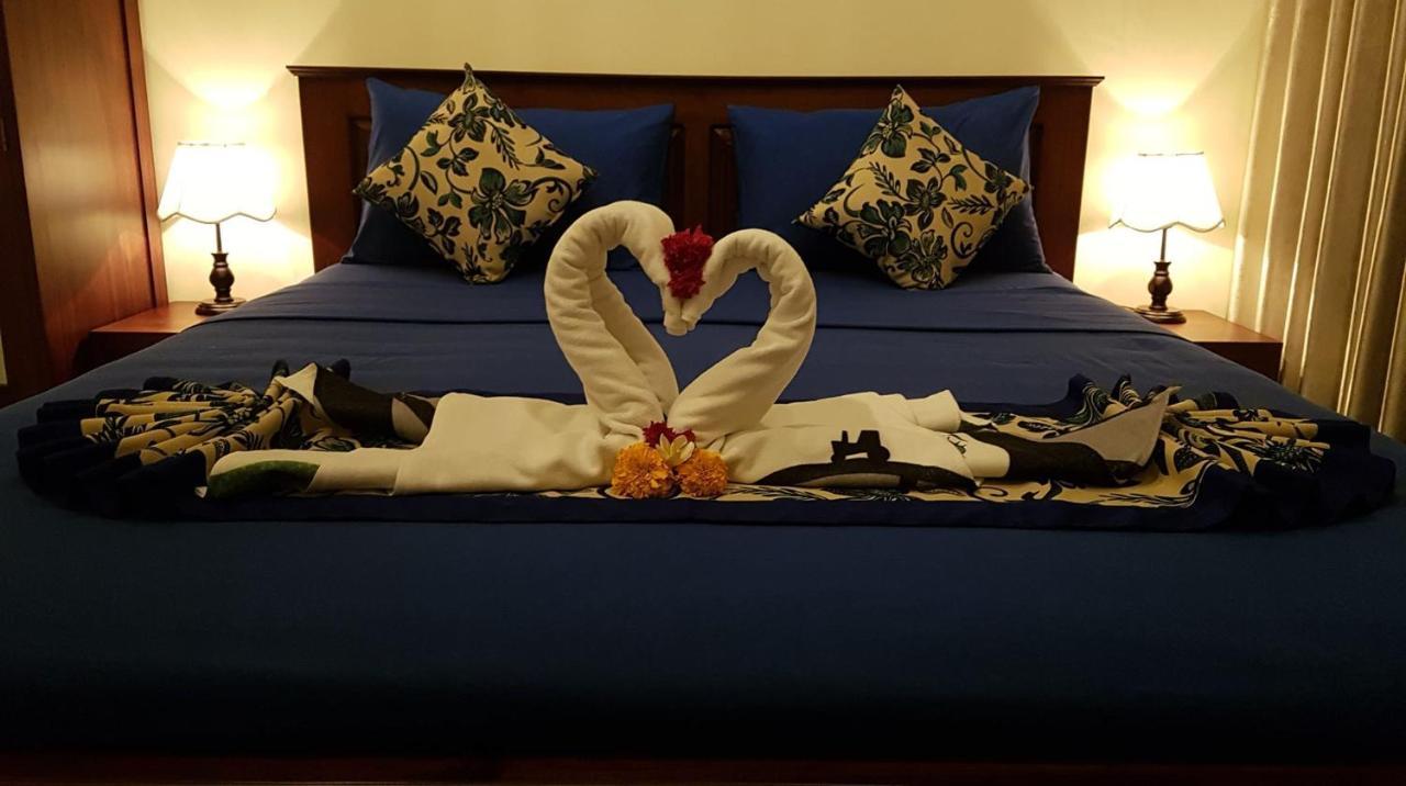 Mias Jungle House Hotel โลวินา ภายนอก รูปภาพ